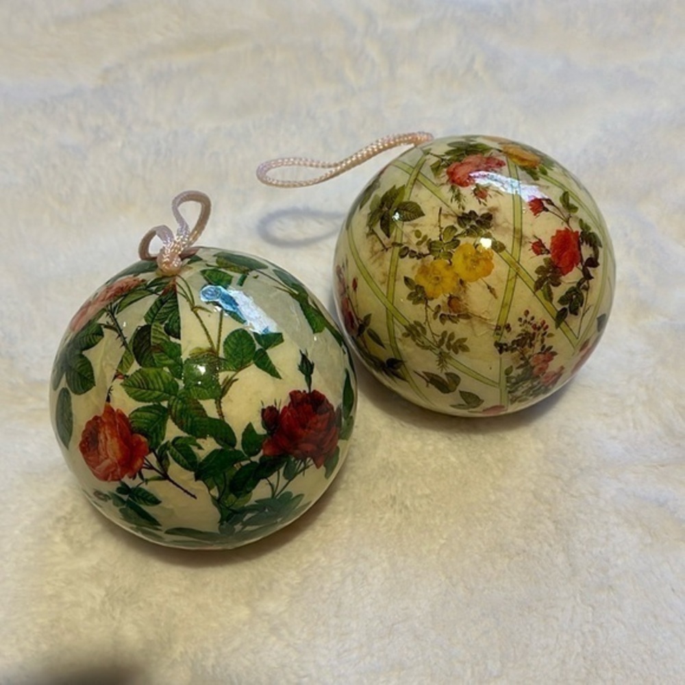 Vintage Paper Mache Christmas Ball Ornaments